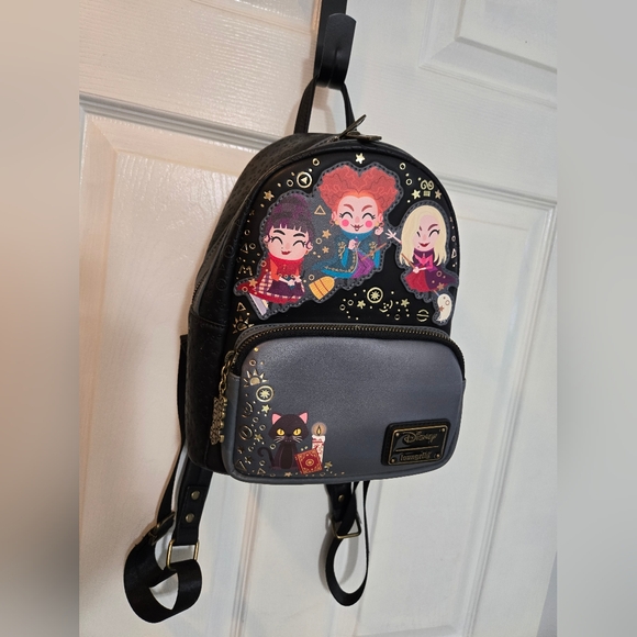 Loungefly | Bags | Loungefly Hocus Pocus Chibi Sanderson Sisters Mini ...